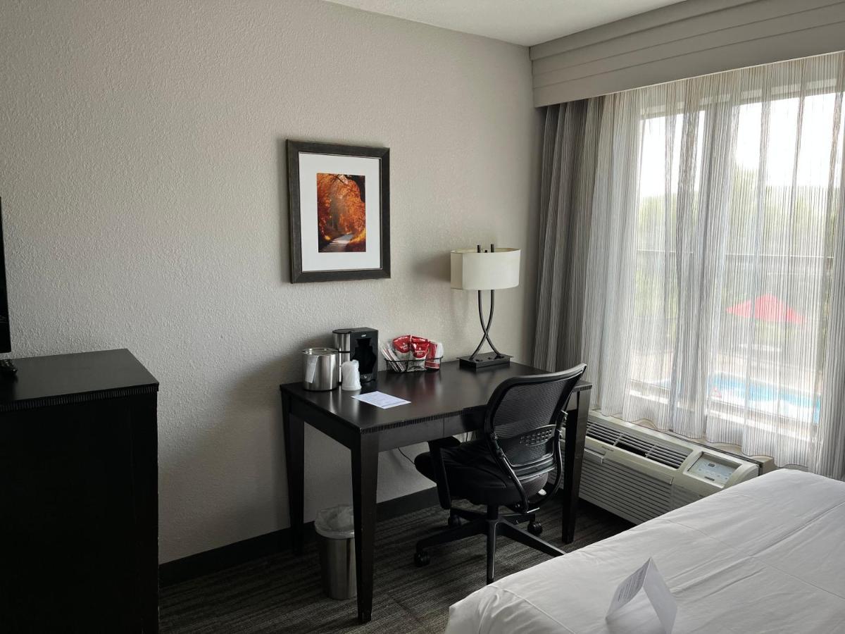 Branson Hillside Hotel Esterno foto